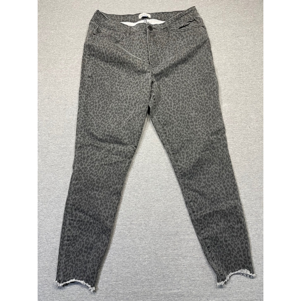 Women's Jolt Jeans - Size 13/31 - Gray Leopard Print